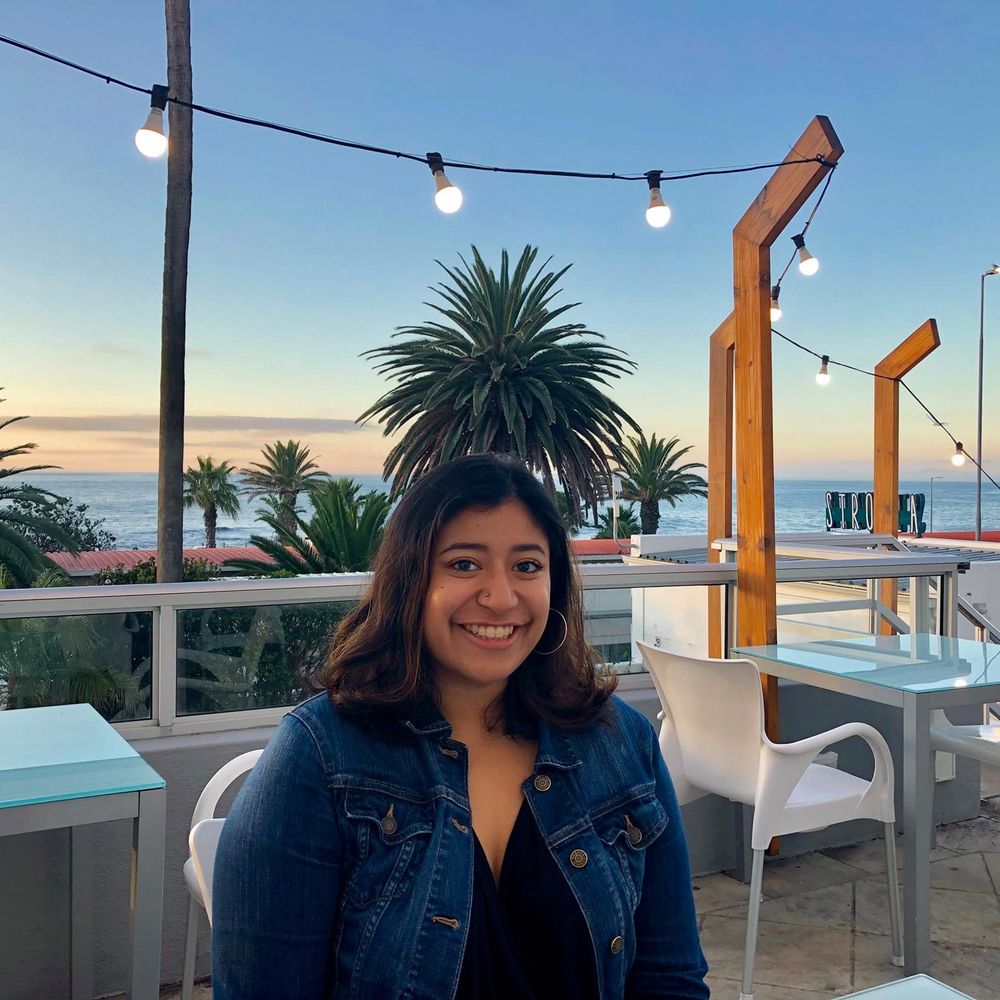 Meet your Posher, Daniela